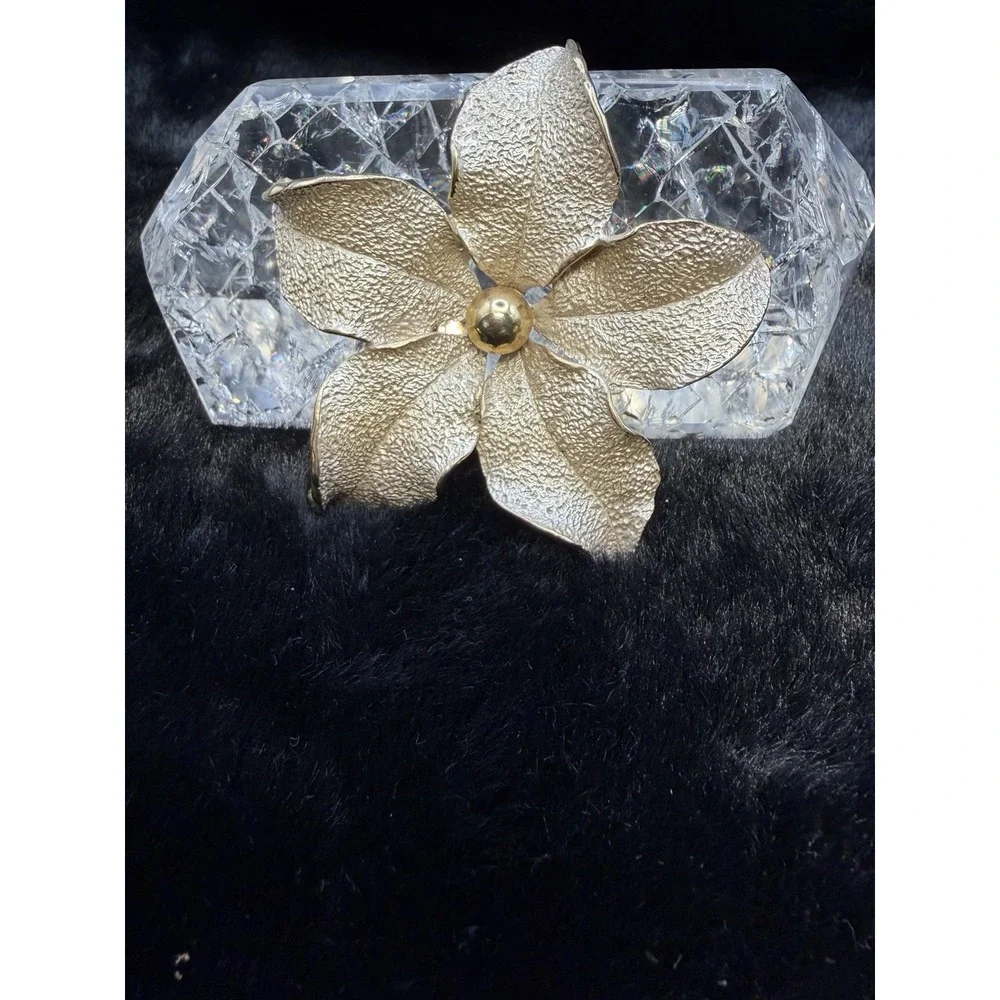 Vintage Gold Tone Flower Brooch Pin Statement Jewelry 2.3/4 Inch